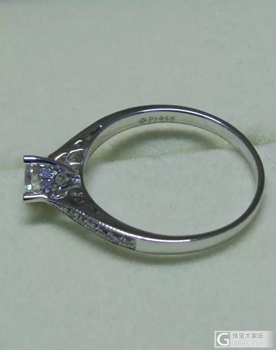 PT950铂金钻石戒指 45分群镶钻戒 主钻25分，副钻20分 地板价2399_戒指钻石
