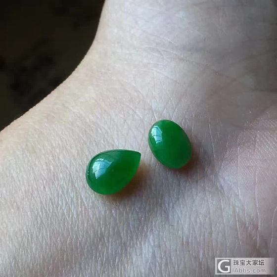 像辣椒一样辣的戒面_蛋面翡翠