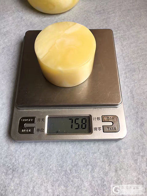 圈口57mm，纯天然白蜜手镯一套，极品中的极品，自然光实拍，实物上手更好看，无杂..._蜜蜡手镯