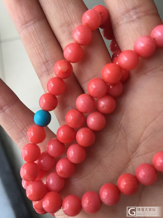 大神们看下这串是桃红色珊瑚手串吗_珠串珊瑚