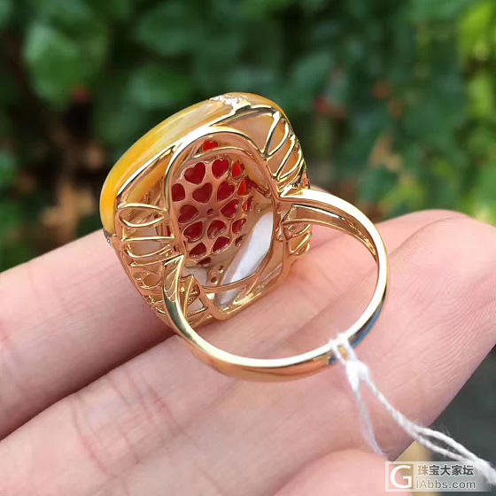 看看这款阿卡戒指如何？最近流行的一款元素搭配天然黄贝_戒指珊瑚