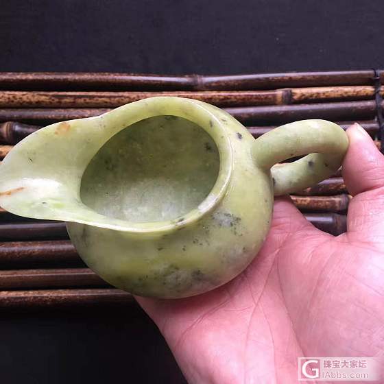 天然石材茶海，尚未抛光 属于杂石，器型工整，形态饱满 尺寸约135×90×65_玉石茶具