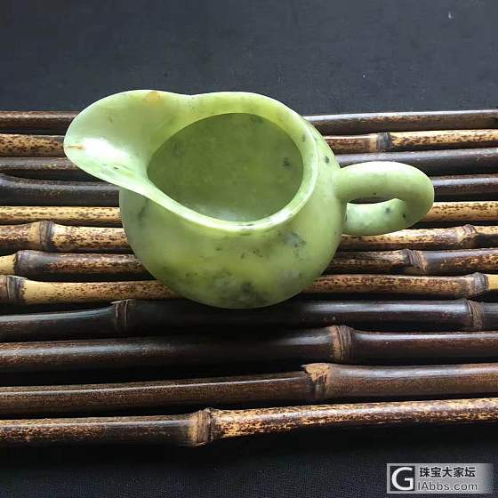 天然石材茶海，尚未抛光 属于杂石，器型工整，形态饱满 尺寸约135×90×65_玉石茶具