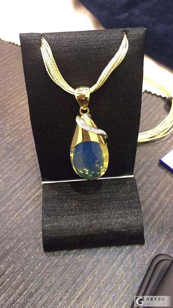 波兰格但斯克琥珀展第一天_展会琥珀蜜蜡