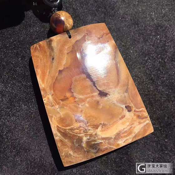 特色蜜容洞无事牌子，形状规整，左上角有个矿点，容洞的地方有个小小冰，不影响美观！..._牌子蜜蜡