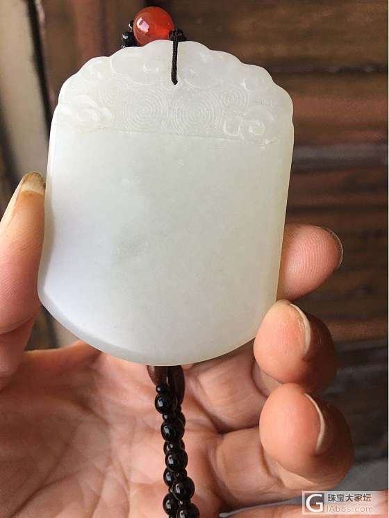 请教各位这是俄料吗_牌子和田玉挂件