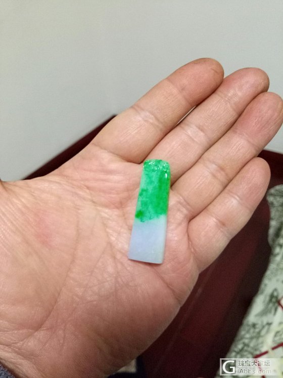 春带彩无牌多少可入。请大家指教。_挂件翡翠