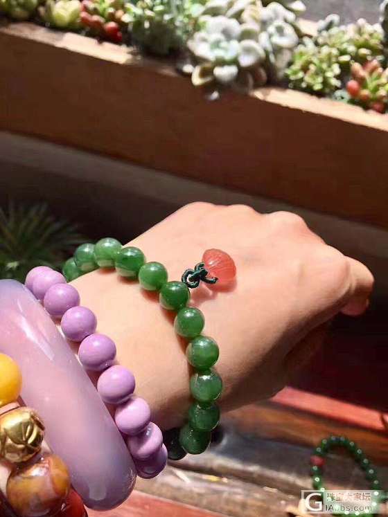 9mm碧玉手链，配南红瓜珠和贝壳，_碧玉珠串