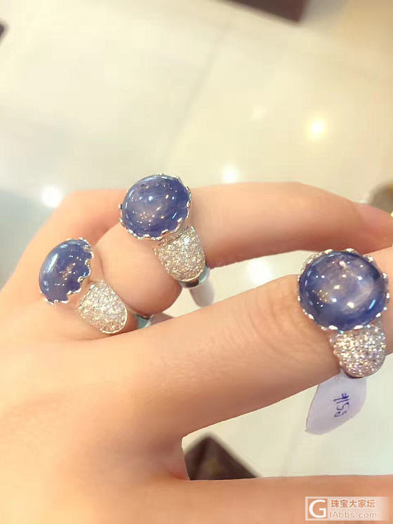 超美一组蓝宝石戒指！喜欢死了！强烈推荐！这两个一样的特写蓝宝叫蓝星石，可以看到上..._蓝宝石戒指