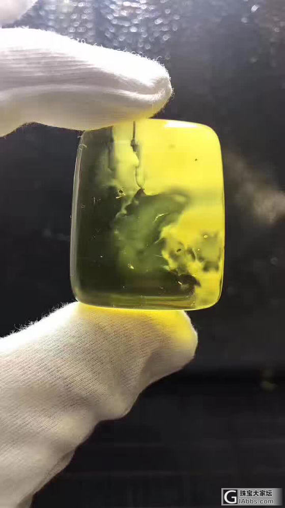 精品蜜蜡。_琥珀挂件