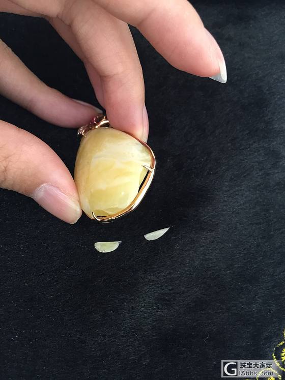 镶金蜜蜡摔碎了两边角怎么办？打磨需多少钱？_蜜蜡维修