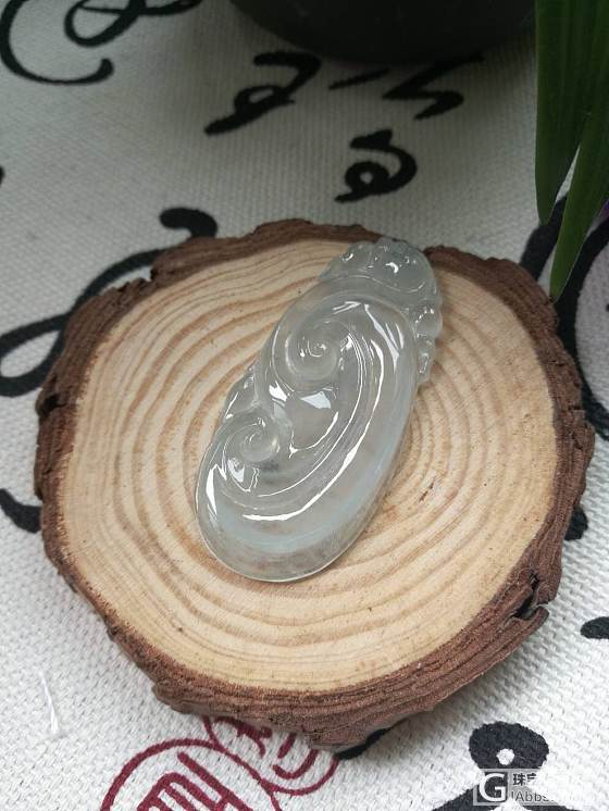 天然翡翠如意_挂件翡翠