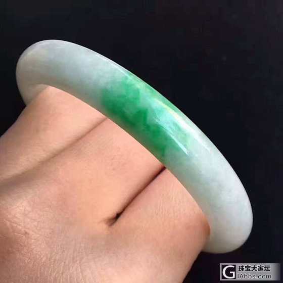 大家帮忙瞅瞅这东西好不好_手镯翡翠