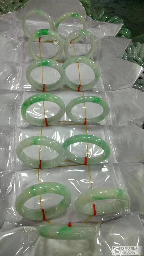 看好个镯子 但是人家不单卖_翡翠