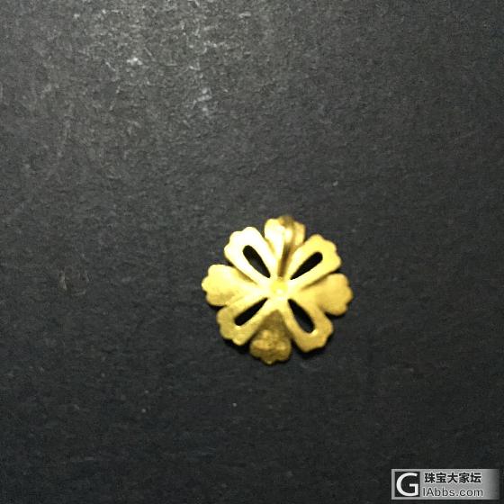 周生生全新闲置大羽毛 格桑花 玫瑰花_金吊坠耳钉戒指