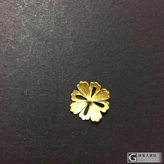 周生生全新闲置大羽毛 格桑花 玫瑰花_金吊坠耳钉戒指