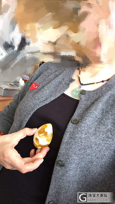 诸位看看，这个金绞白蜜蜡大吊坠会不会太壕了_吊坠蜜蜡