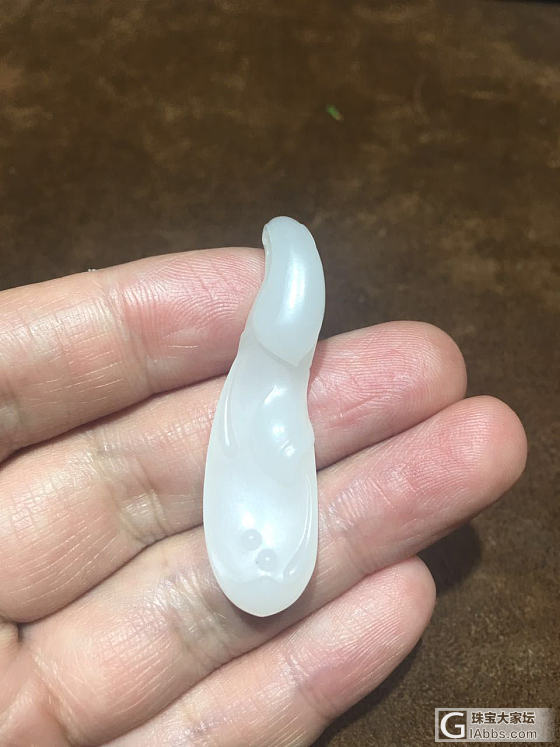 高白羊脂玉兰花的诞生_和田玉挂件