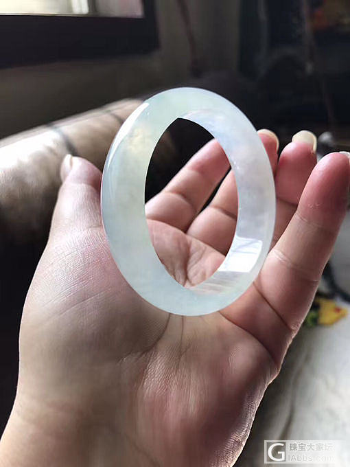 清爽种水镯 55.9圈口_手镯翡翠