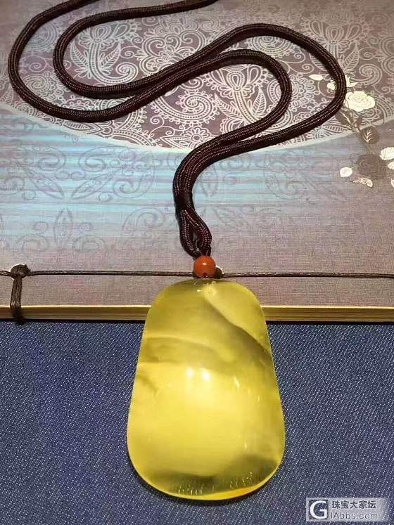金白_挂件琥珀蜜蜡