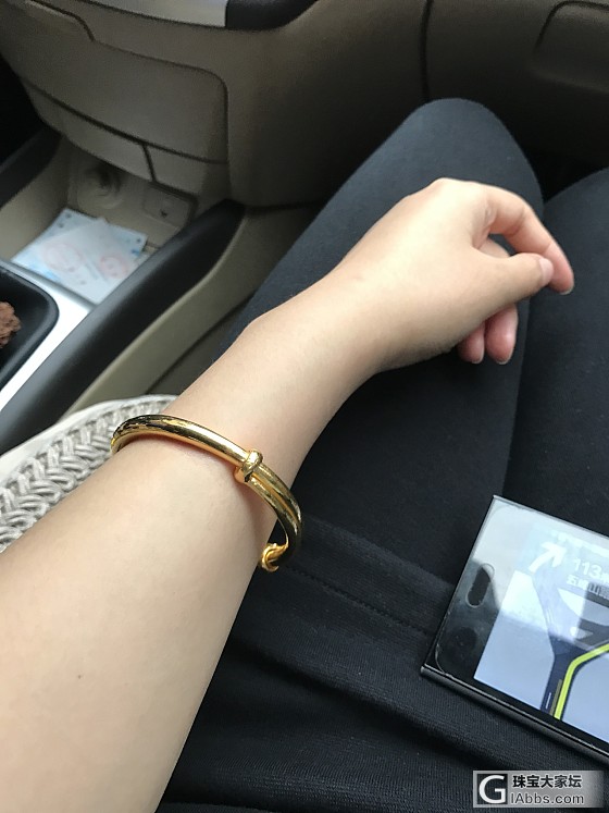 再秀秀我的百克抽拉_手镯金