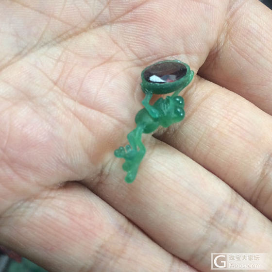 刚雕刻好的蜡_镶嵌