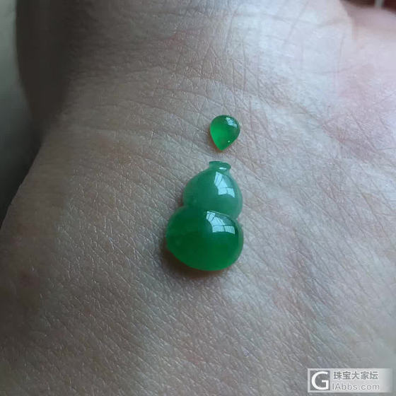 昨天师傅一做好，然后机智的俺果断找个小水滴_挂件翡翠