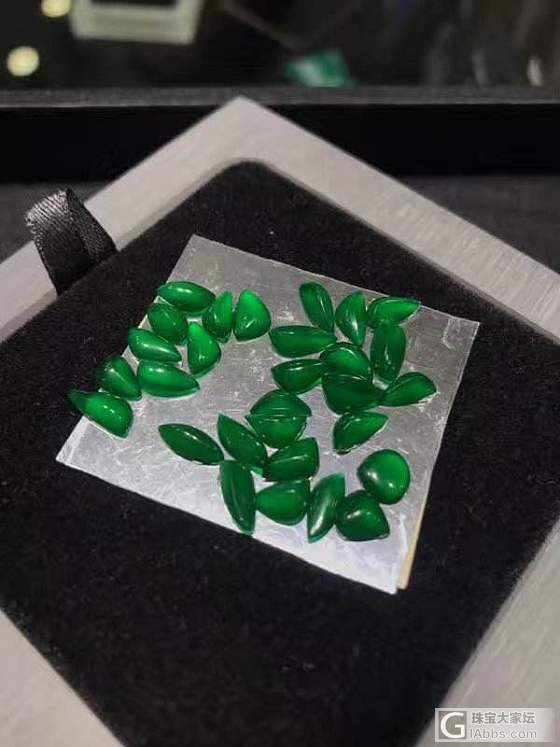 色标随形_戒面翡翠