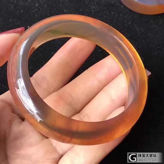 小精品手镯一个 2888_手镯琥珀