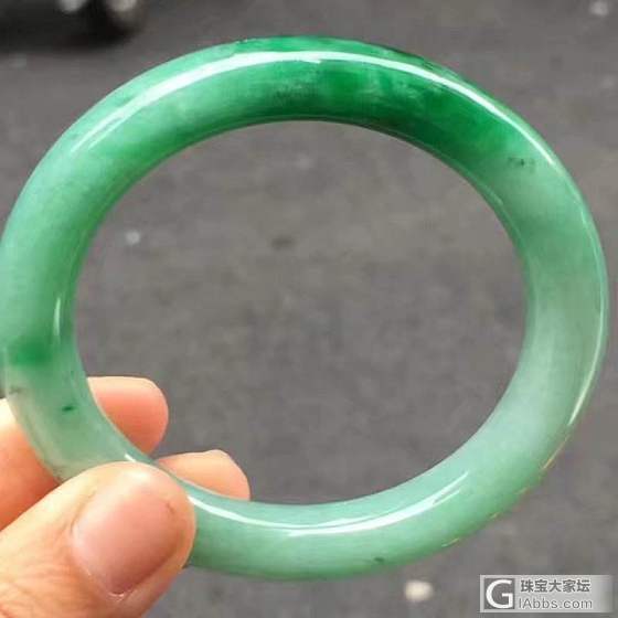 越看越爱_手镯翡翠