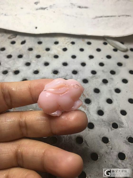 粉欧泊萌萌的小兔子吊坠鉴赏_挂件欧泊