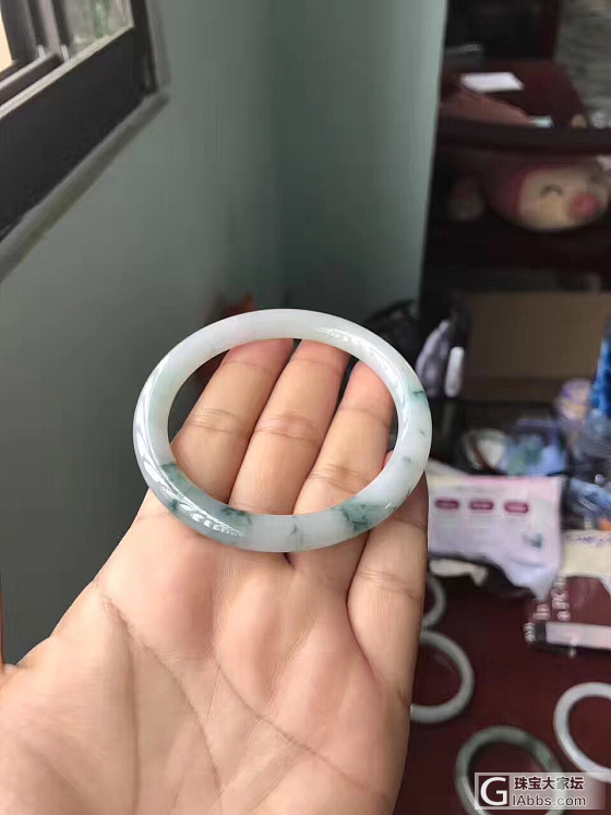请大家帮估价 谢谢_手镯翡翠