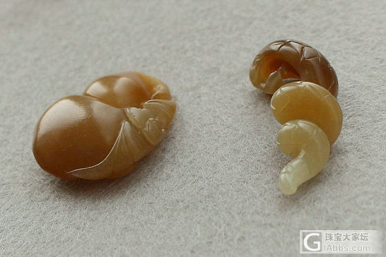 【荣毅】4月24上新：两件宜佩戴小精品！_挂件和田玉