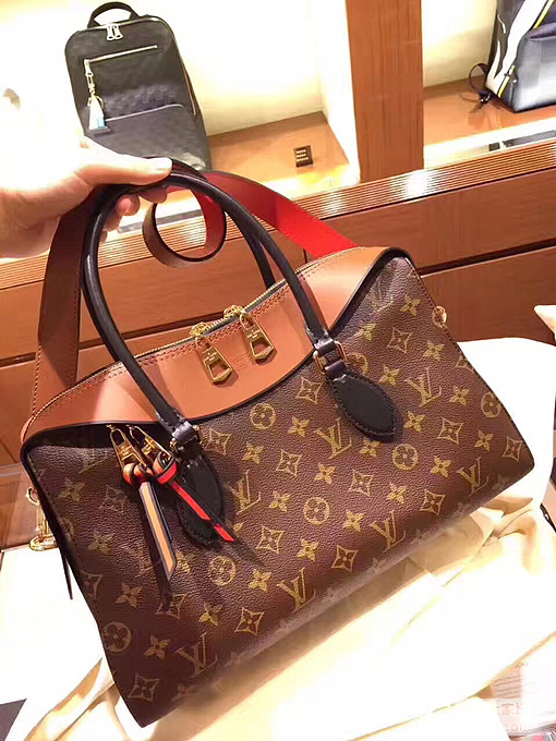 Lv 正品代购_包包