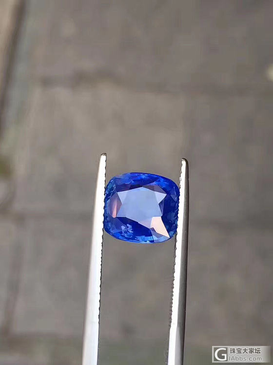 4.52ct，无烧矢车菊。 全净。 大台面。配LOTUS证书。性价比高，欢迎询价！_刻面宝石蓝宝石
