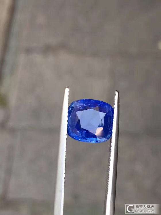 4.52ct，无烧矢车菊。 全净。 大台面。配LOTUS证书。性价比高，欢迎询价！_刻面宝石蓝宝石