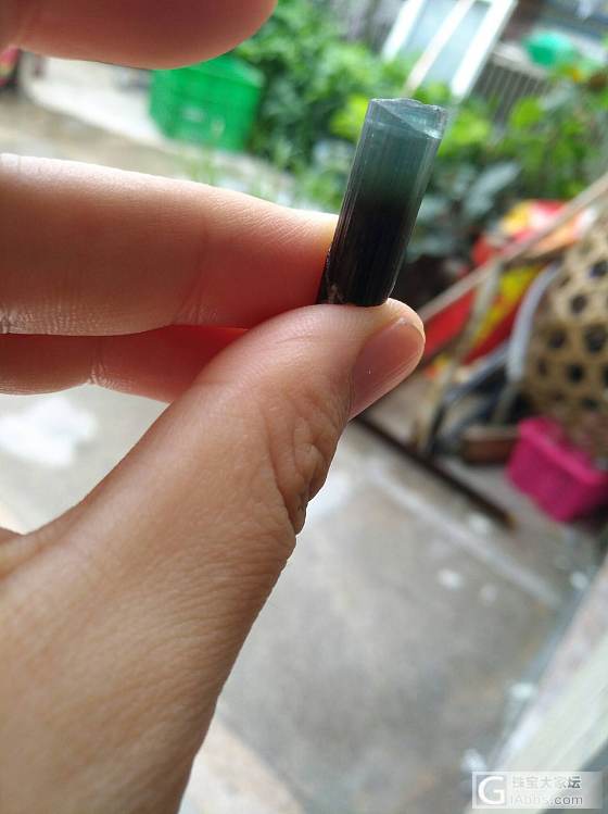 靛青碧玺原石鉴赏_原石碧玺