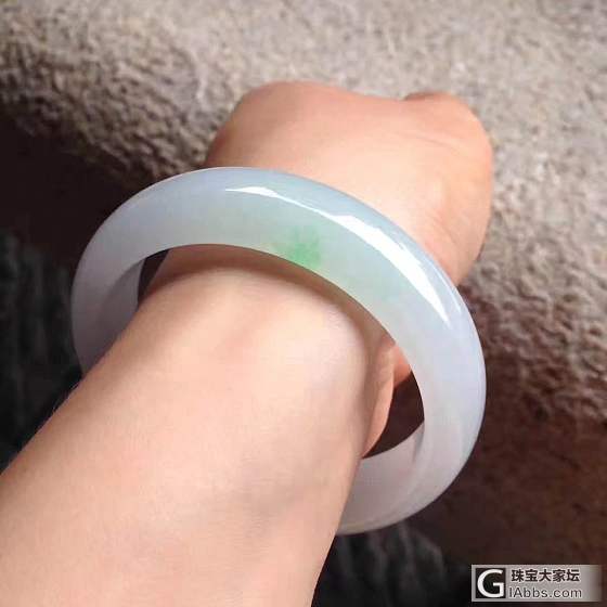 【迈绿】5.8 又到了晒成咖啡豆的季节了_手镯翡翠