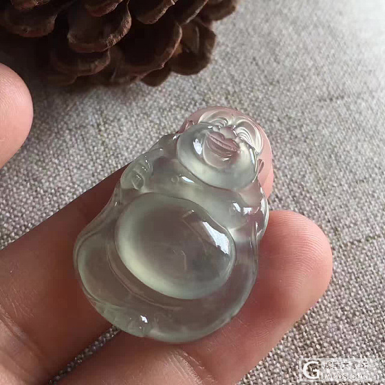 高冰随意佛_挂件翡翠