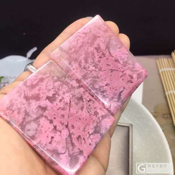 蔷薇辉哦_彩色宝石