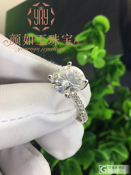 超大5克拉莫桑石戒指_戒指莫桑石颜如玉镶嵌