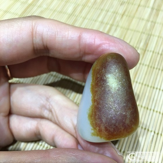 大红皮籽料_原石白玉
