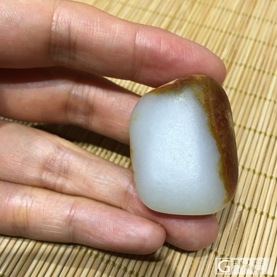 大红皮籽料_原石白玉