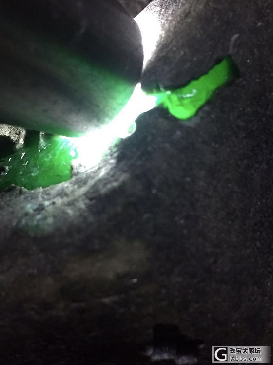0.7公斤莫弯基_原石翡翠