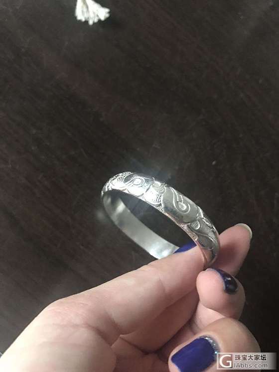 999纯银手镯低价出_银
