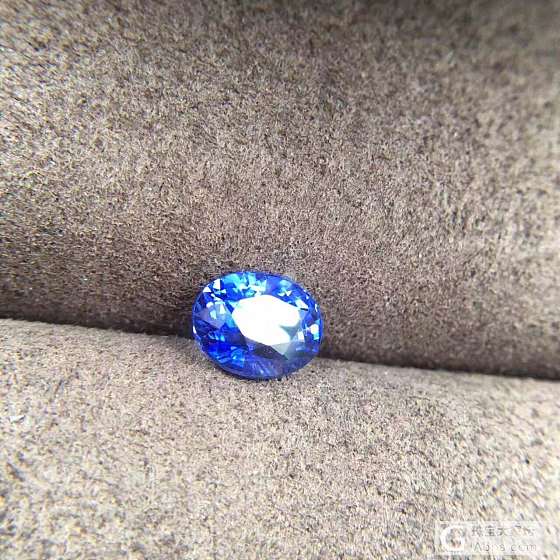 斯里兰卡H皇家蓝蓝宝石_刻面宝石蓝宝石