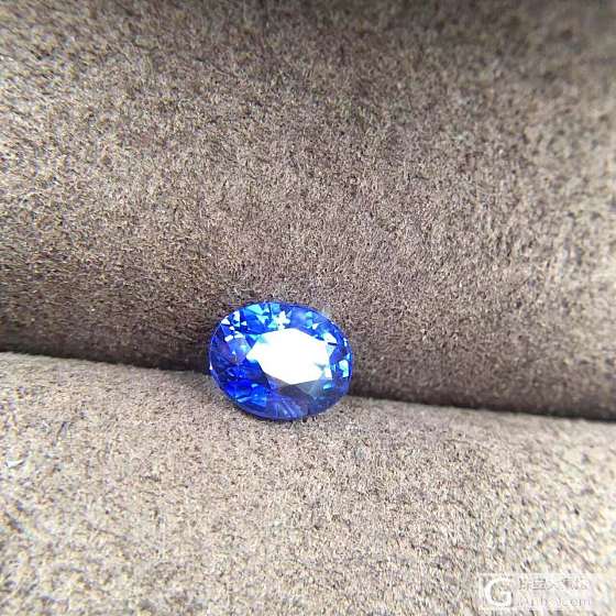 斯里兰卡H皇家蓝蓝宝石_刻面宝石蓝宝石