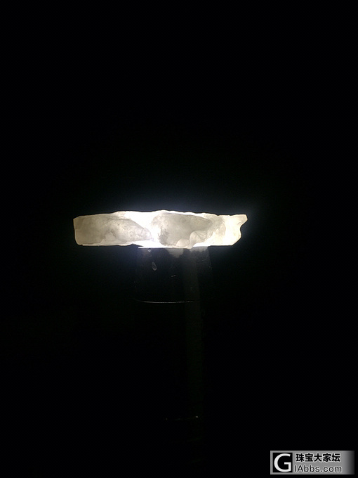 山上捡回来的天然晶体原石.没想到把泥清洗干净后这么漂亮_原石