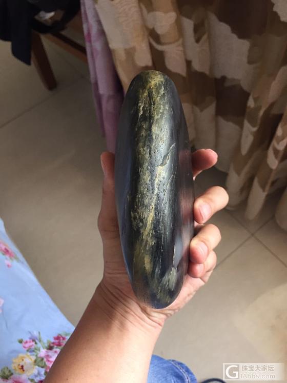 青花大圆饼子_原石和田玉
