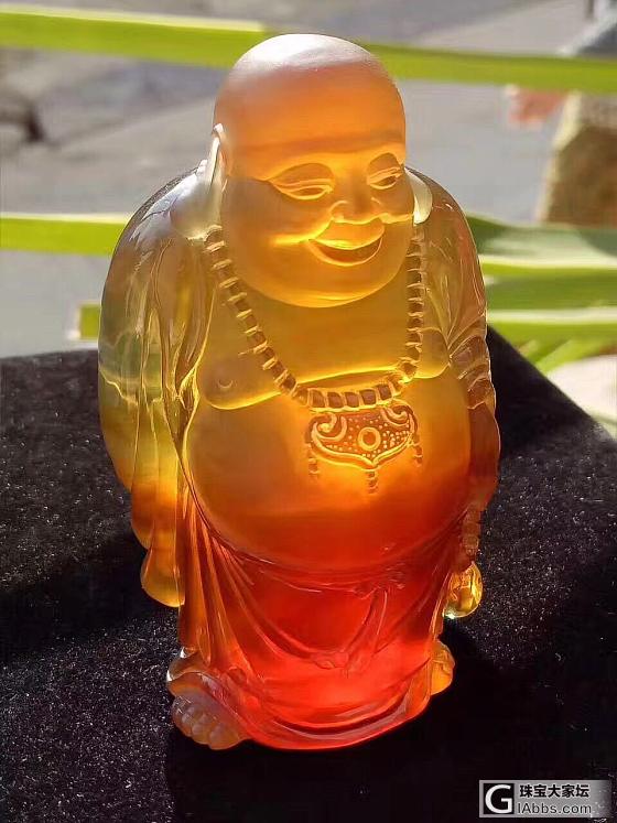 43.8克精品金棕双色珀弥勒佛小摆件，雕工精细，珀体半金半红，无杂裂无冰片，微粉..._琥珀摆件